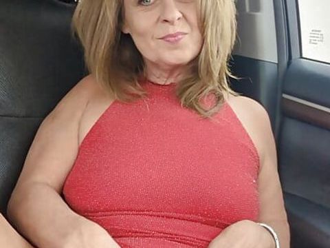LovelyClips presents: Hottest milf ever - let me seduce you in my car